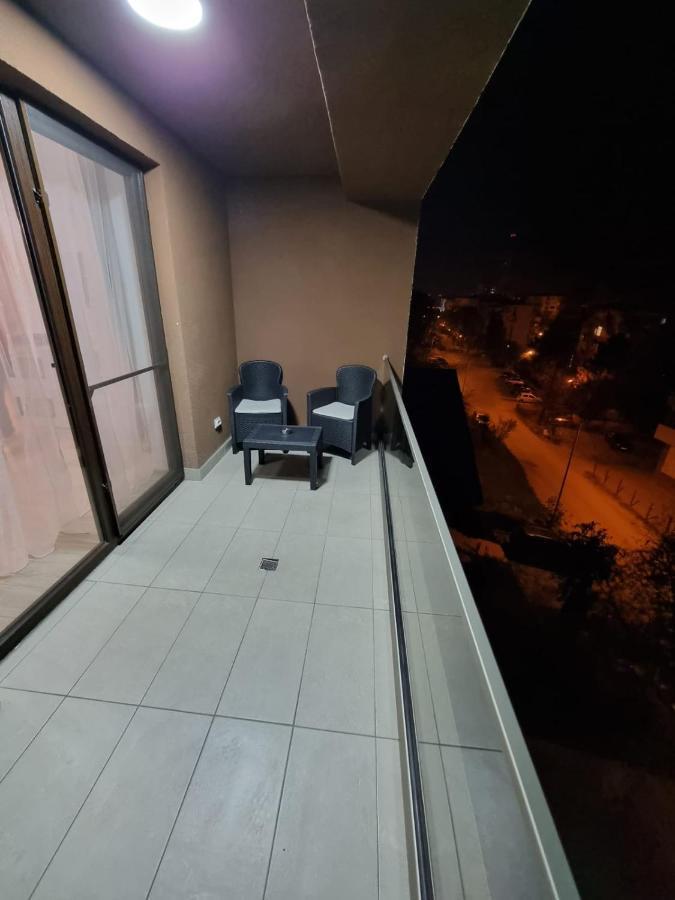 Dreams Escape Apartment Craiova Luaran gambar